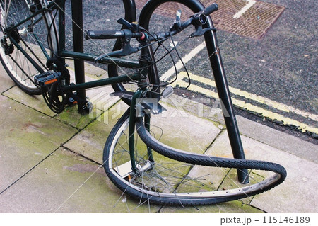 イギリス ロンドン 壊れた自転車 115146189