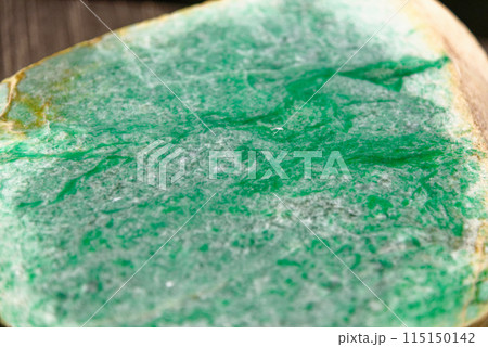 Emerald green Jadeite from Burma - London British Museum Emerald green Jadeite from Burma - London British Museum 115150142