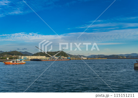 長崎県の五島列島の福江港の風景 115151211