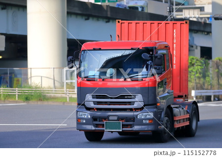 トレーラートラック 115152778