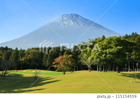 太平洋クラブ御殿場コース3番ホールより富士山を望む　静岡県御殿場市 115154559