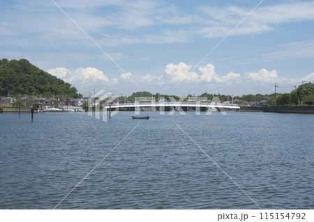 神奈川県金沢八景 夕照橋の夏の景色 神奈川県金沢八景 夕照橋の夏の景色 115154792