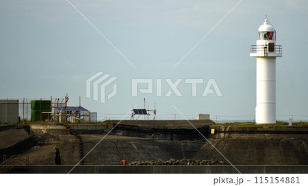 東京湾に浮かぶ人工島である第二海堡の望遠写真 115154881