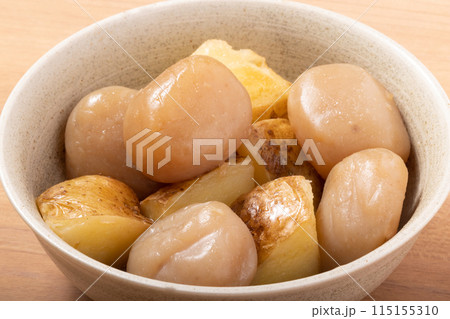 新じゃがいもと玉こんにゃくの旨辛煮 新じゃがいもと玉こんにゃくの旨辛煮 115155310