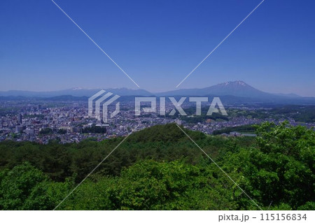 盛岡の風景 岩山展望台から盛岡市街地と岩手山 盛岡の風景 岩山展望台から盛岡市街地と岩手山 115156834
