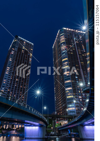 東京芝浦江南地区の渚橋夜景 115157064