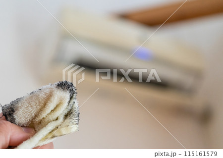 エアコン内部の汚れ 115161579