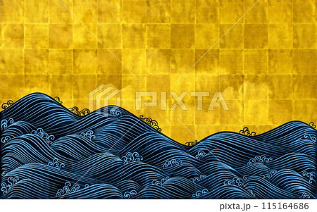 波のうねりを青箔で描いた、雲が光る琳派風の屏風絵アート 115164686