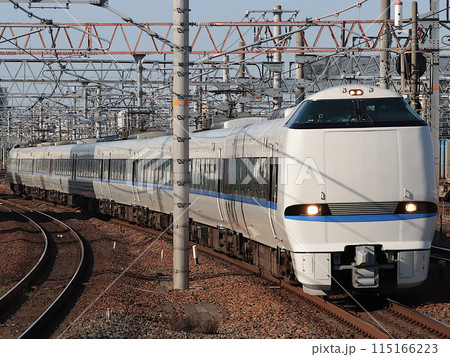 683系特急サンダーバード　千里丘 115166223