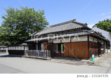 渋沢栄一生家 中の家 副屋 115167370