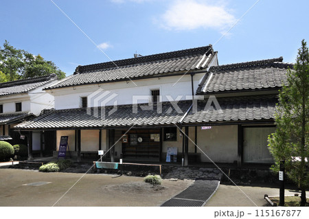 渋沢栄一生家 中の家 土蔵 渋沢栄一生家 中の家 土蔵 115167877