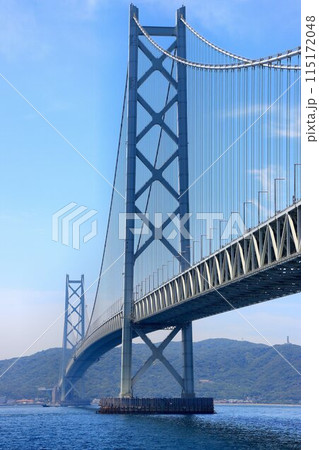 全長3,911 m・中央支間1,991 m!! 完成時は世界最長の吊橋… パールブリッジこと【明】 全長3,911 m・中央支間1,991 m!! 完成時は世界最長の吊橋… パールブリッジこと【明】 115172048