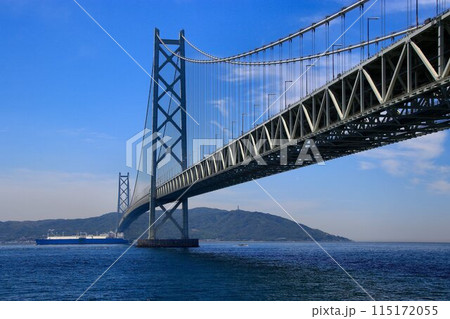 全長3,911 m・中央支間1,991 m!! 完成時は世界最長の吊橋… パールブリッジこと【明】 全長3,911 m・中央支間1,991 m!! 完成時は世界最長の吊橋… パールブリッジこと【明】 115172055