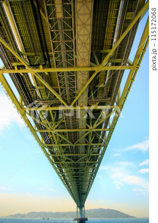 全長3,911 m・中央支間1,991 m!! 完成時は世界最長の吊橋… パールブリッジこと【明】 全長3,911 m・中央支間1,991 m!! 完成時は世界最長の吊橋… パールブリッジこと【明】 115172068