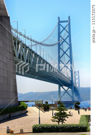 全長3,911 m・中央支間1,991 m!! 完成時は世界最長の吊橋…  パールブリッジこと【明】 115172075