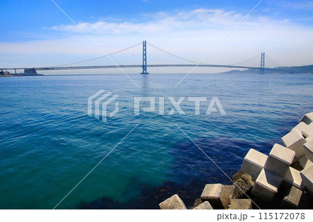 全長3,911 m・中央支間1,991 m!! 完成時は世界最長の吊橋… パールブリッジこと【明】 全長3,911 m・中央支間1,991 m!! 完成時は世界最長の吊橋… パールブリッジこと【明】 115172078