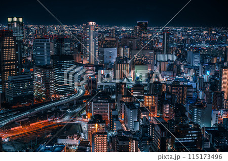 梅田スカイビルから見る大阪の夜景 梅田スカイビルから見る大阪の夜景 115173496