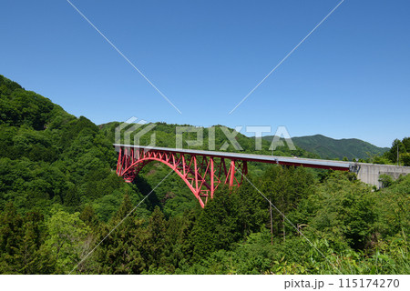 〈島根県〉奥出雲おろちループ 5月 〈島根県〉奥出雲おろちループ 5月 115174270