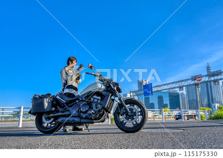 大型アメリカンバイクで横浜みなとみらいツーリング 大型アメリカンバイクで横浜みなとみらいツーリング 115175330