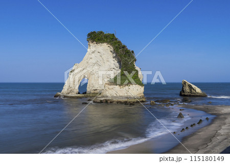 ＜千葉県＞夫婦岩(崩落前) 115180149