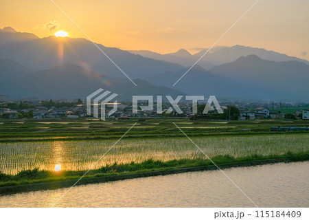 安曇野・夕景【北安曇郡池田町】 115184409