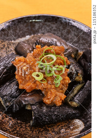 ナスの肉味噌乗せ 茄子の料理 おかず ナスの肉味噌乗せ 茄子の料理 おかず 115186352