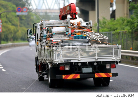 クレーン付きトラック(ユニック車) イメージ クレーン付きトラック(ユニック車) イメージ 115186934