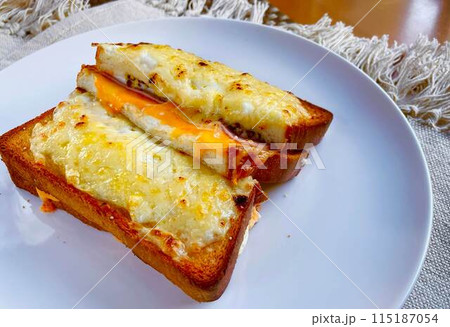クロックムッシュ豪華な朝食 クロックムッシュ豪華な朝食 115187054