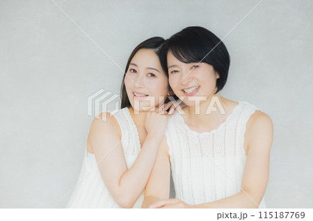 仲の良い親子 115187769