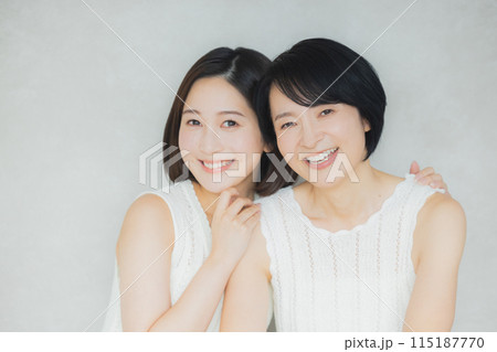 仲の良い親子 115187770