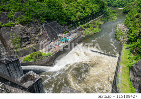 高山ダム（月ヶ瀬ダム）　京都府南山城村 115188427