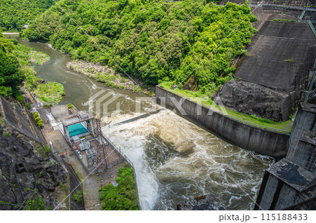 高山ダム（月ヶ瀬ダム）　京都府南山城村 115188433