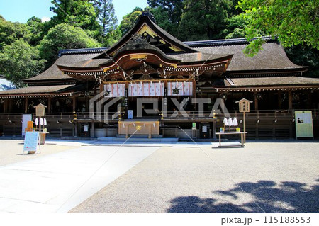 三輪山を神体山とする大和国の一宮… 三輪神社こと『大神神社』 三輪山を神体山とする大和国の一宮… 三輪神社こと『大神神社』 115188553
