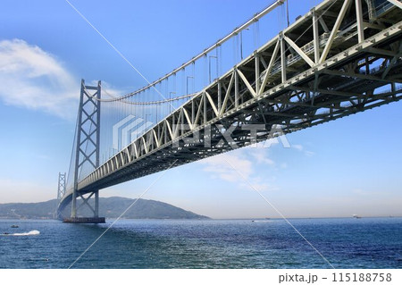 淡路島への架け橋・完成時は世界最長の吊橋…  パールブリッジこと【明石海峡大橋】 115188758