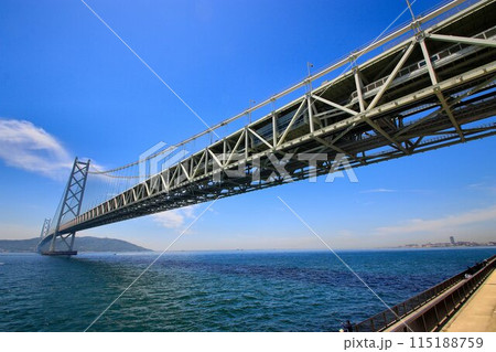 淡路島への架け橋・完成時は世界最長の吊橋…  パールブリッジこと【明石海峡大橋】 115188759