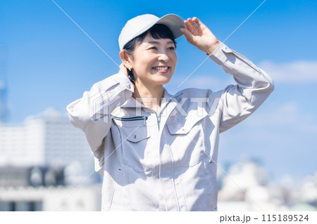 川越市鯉のぼりのある大正ロマン通り 115189524