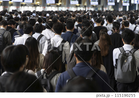 東京の朝の通勤風景 東京の朝の通勤風景 115190255
