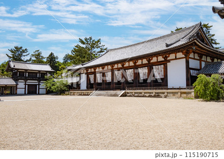 快晴の奈良、世界遺産・国宝の法隆寺の大講堂 115190715