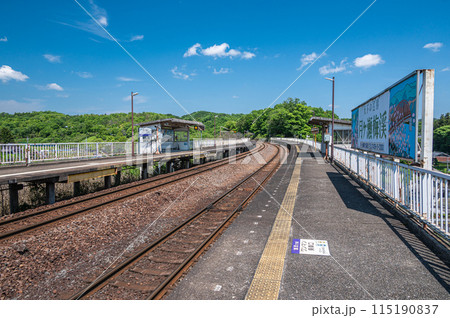 JR西日本関西線　月ケ瀬口駅　京都府南山城村 115190837