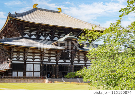 奈良の世界遺産、東大寺の金堂、大仏殿 奈良の世界遺産、東大寺の金堂、大仏殿 115190874