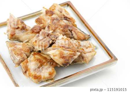 シイラのあらの塩焼き シイラのあらの塩焼き 115191015