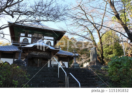 埼玉県本庄市児玉町の成身院 百体観音堂(さざえ堂) 埼玉県本庄市児玉町の成身院 百体観音堂(さざえ堂) 115191832