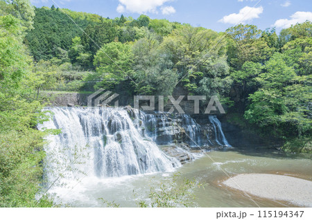 栃木　龍門の滝（那須烏山市） 115194347
