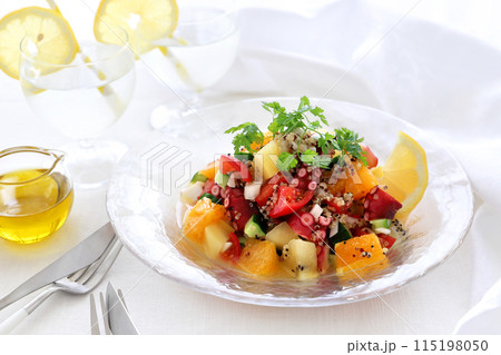 たことフルーツとキヌアの爽やか夏のセビーチェ　マリネサラダ 115198050