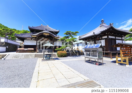 【香川県】四国霊場「第78番札所」郷照寺（厄除けの寺 うたづ大師） 115199008