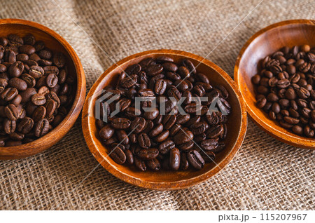 コーヒー豆 115207967