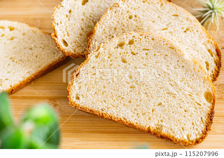 ホームベーカリーで焼いたリッチパン ホームベーカリーで焼いたリッチパン 115207996