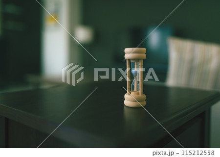 砂時計のある部屋 115212558