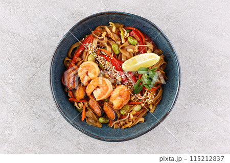 Apetite rice noodles with shrimp 115212837