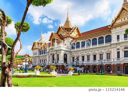 Chakri Maha Prasat Throne Hall at the Grand Palace in Bangkok. 115214146